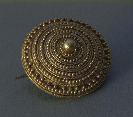 Verguld zilveren broche