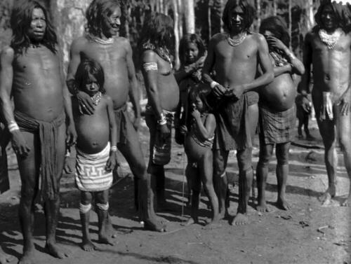 Een groep Wayana uit het dorp Panapi
