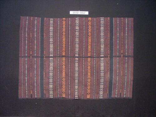 Katoenen doek met strepen in schering ikat
