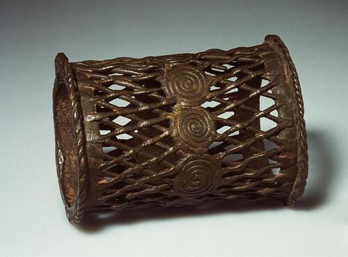 Opengewerkte armband