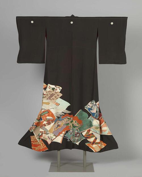 Vrouwenkimono voor officiële gelegenheden