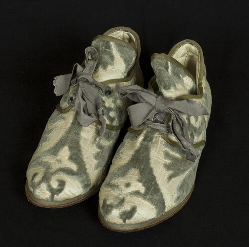 Schoenen van bisschop Josephus Baeten